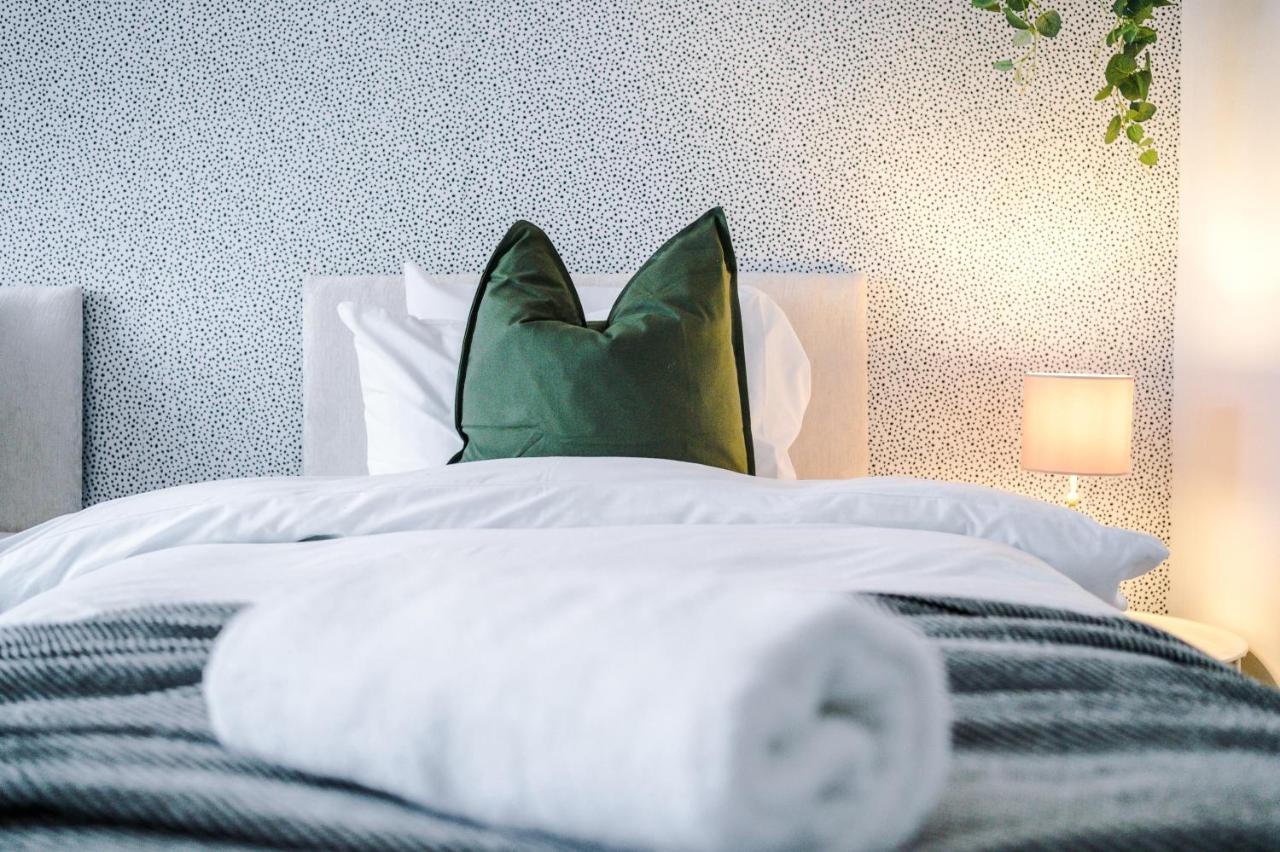 Welcoming 3 Bed Home, 10 Mins From Chester Races And Zoo Saughall Экстерьер фото
