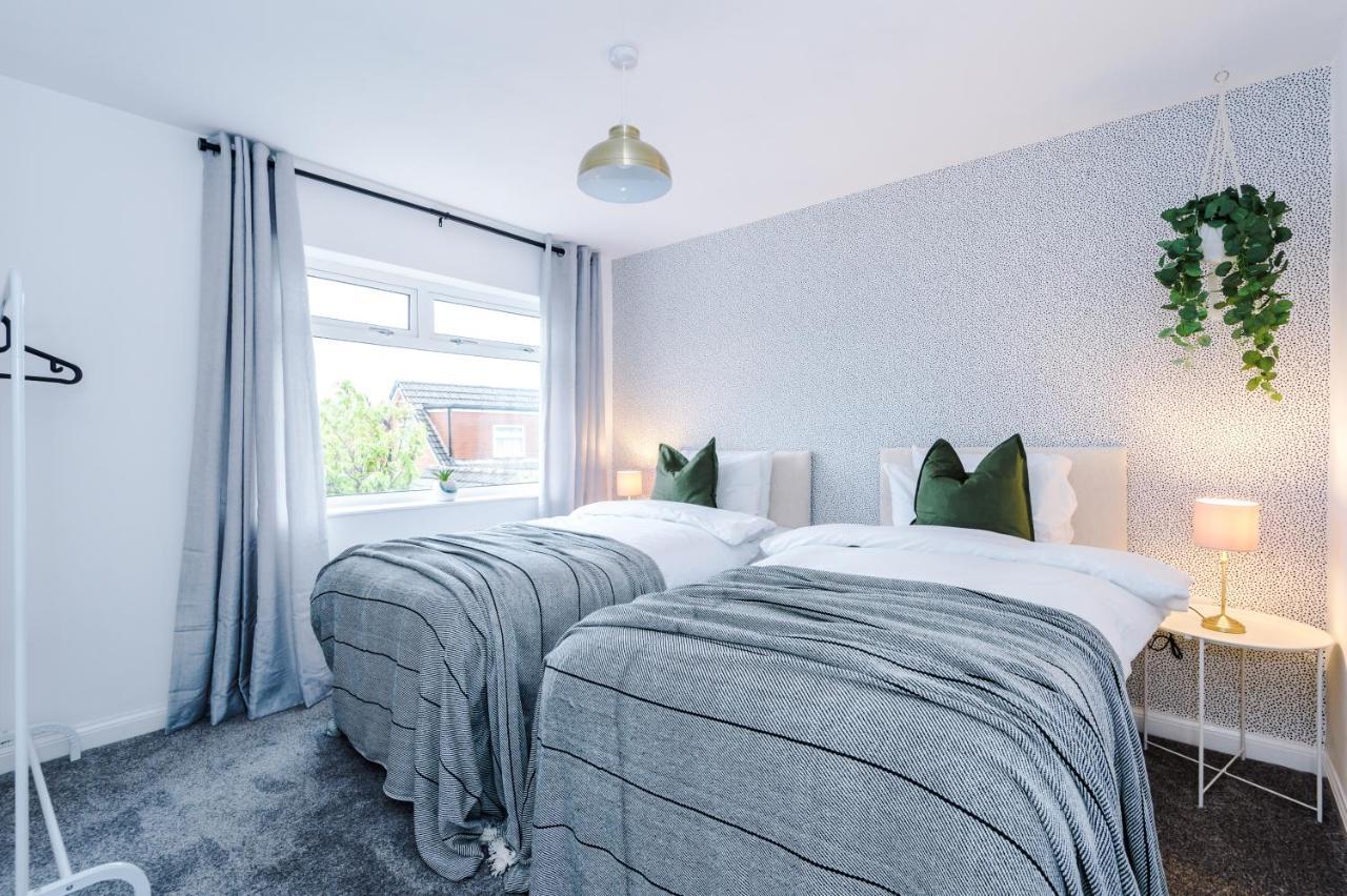 Welcoming 3 Bed Home, 10 Mins From Chester Races And Zoo Saughall Экстерьер фото